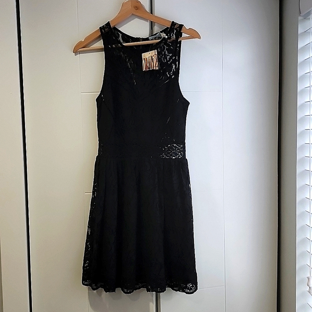 Black lace dress